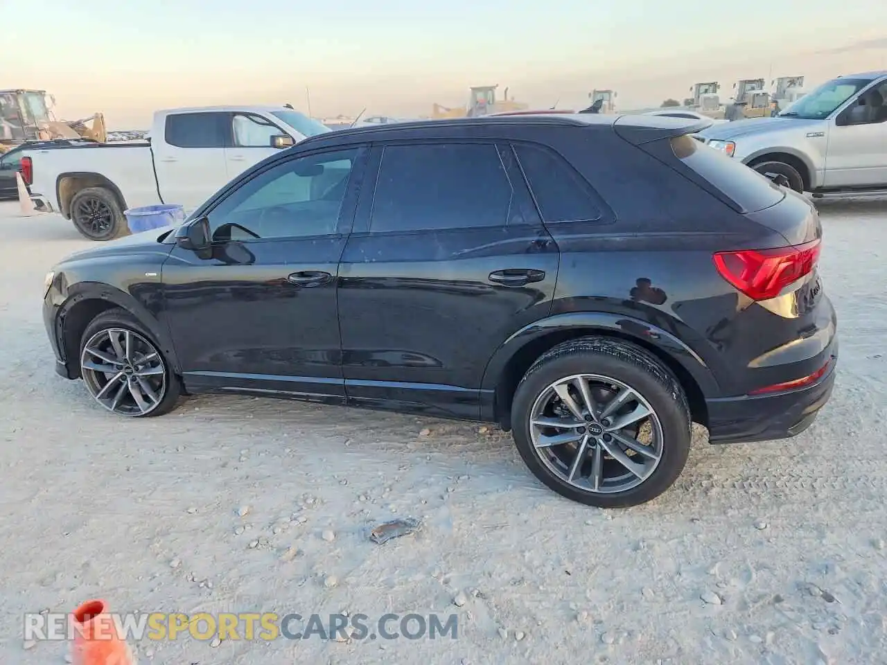 2 Photograph of a damaged car WA1DECF34P1070864 AUDI Q3 2023