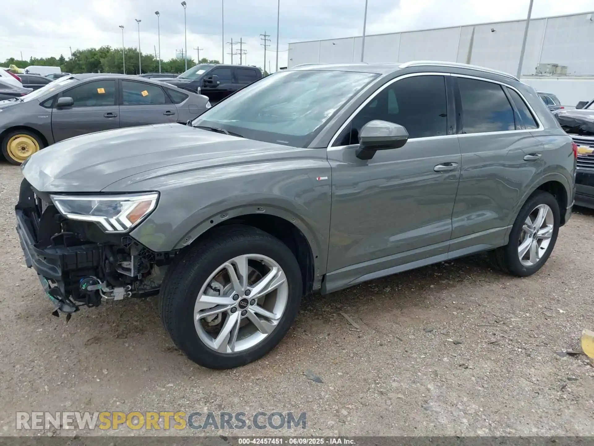 2 Photograph of a damaged car WA1DECF34P1104737 AUDI Q3 2023