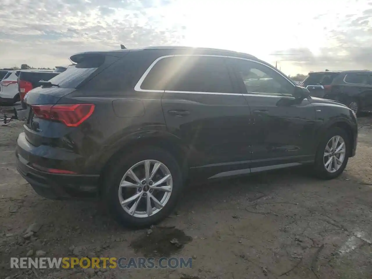 3 Фотография поврежденного автомобиля WA1DECF35P1052390 AUDI Q3 2023