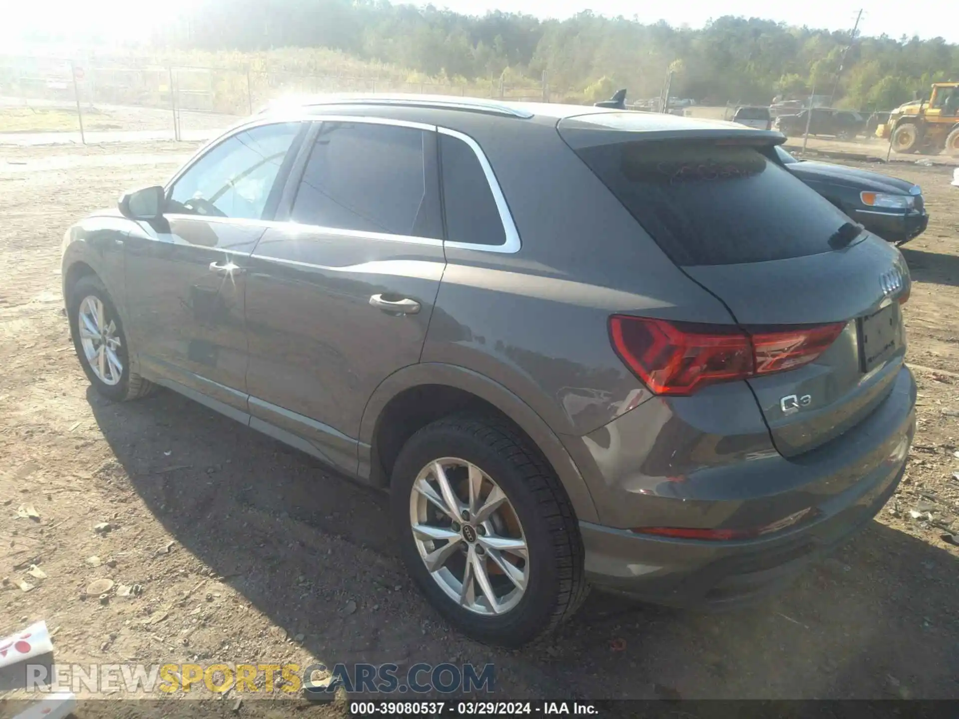 3 Photograph of a damaged car WA1DECF36P1037445 AUDI Q3 2023