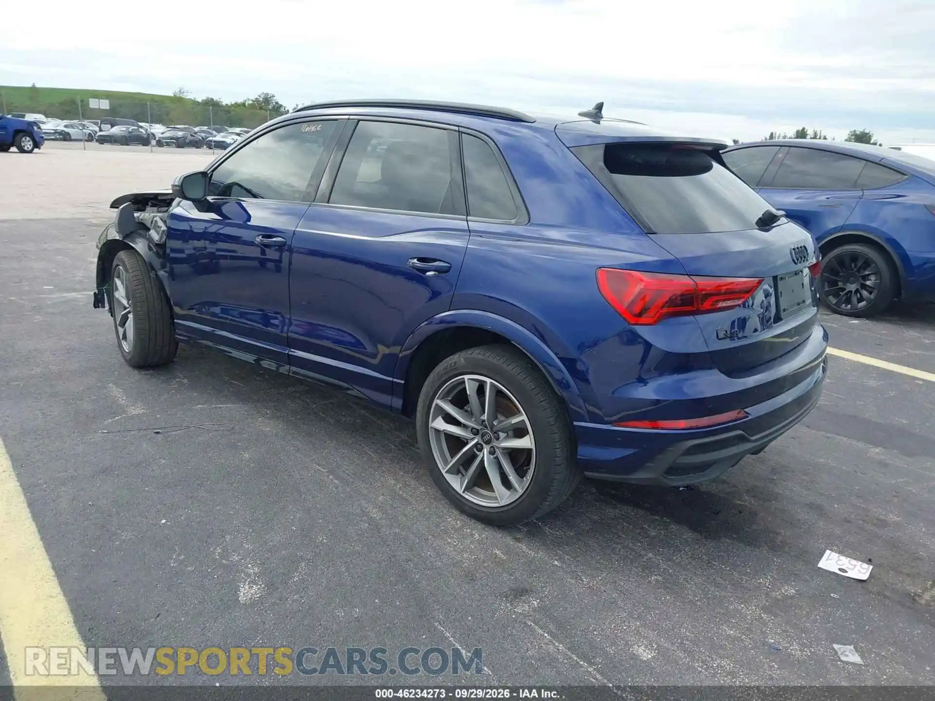 3 Photograph of a damaged car WA1DECF37P1136937 AUDI Q3 2023
