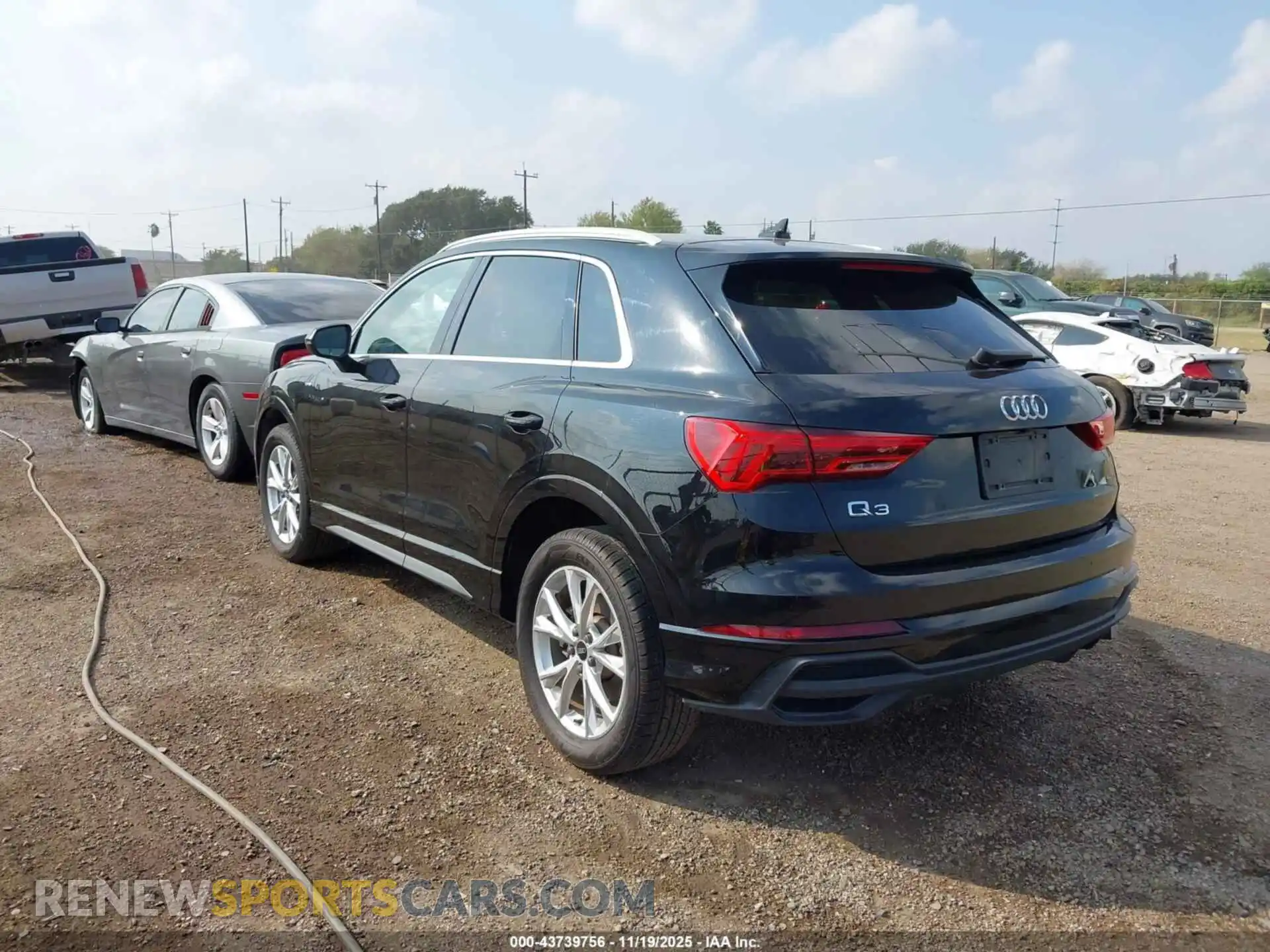 3 fotografías del automóvil dañado WA1DECF38P1041898 AUDI Q3 2023