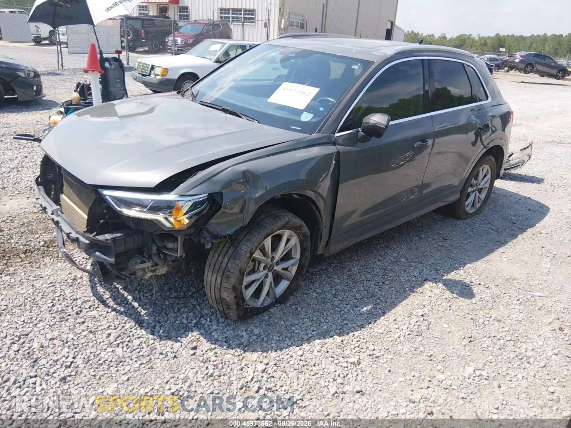 2 fotografías del automóvil dañado WA1DECF39P1087398 AUDI Q3 2023