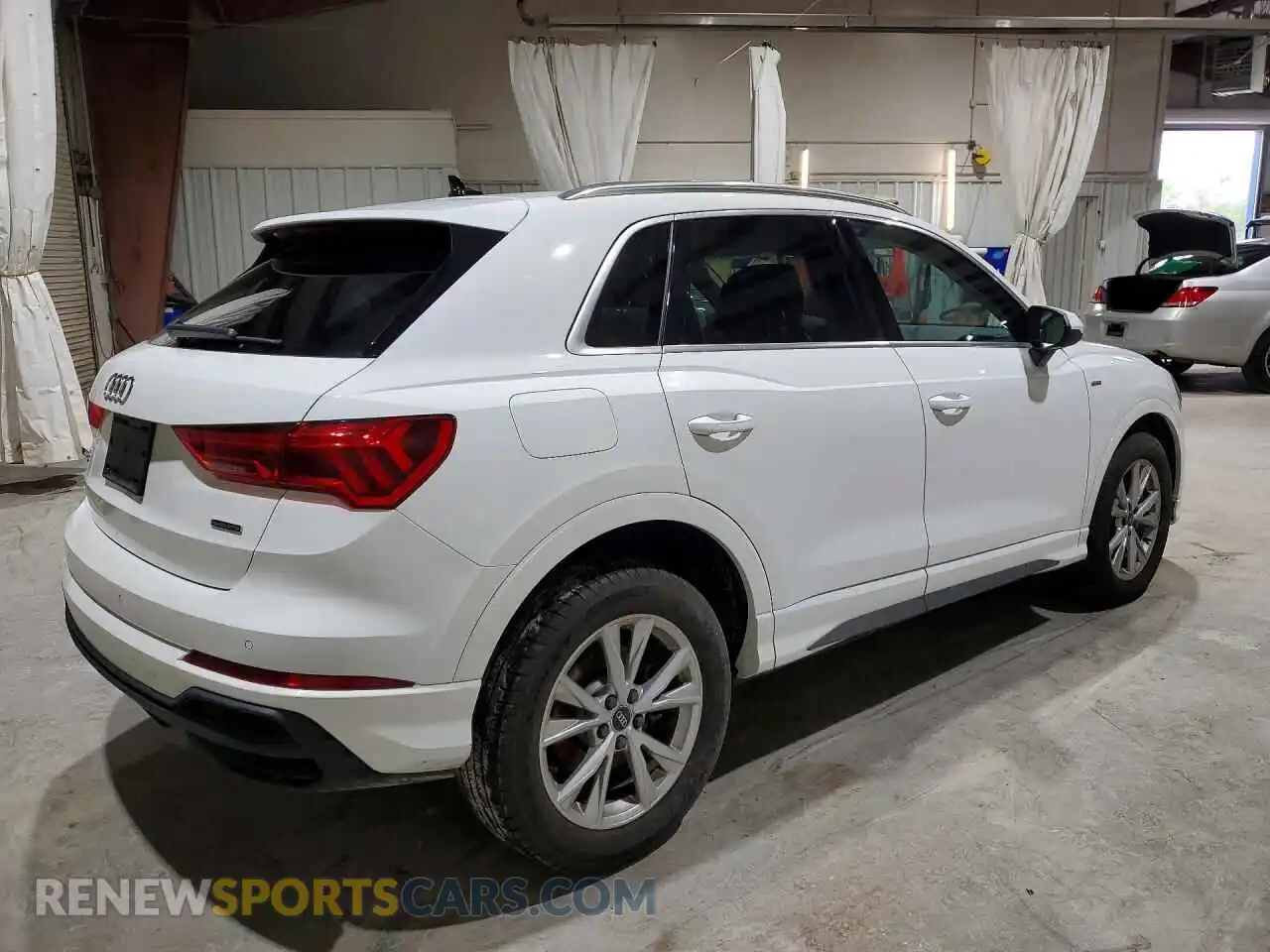 3 fotografías del automóvil dañado WA1DECF3XP1089841 AUDI Q3 2023