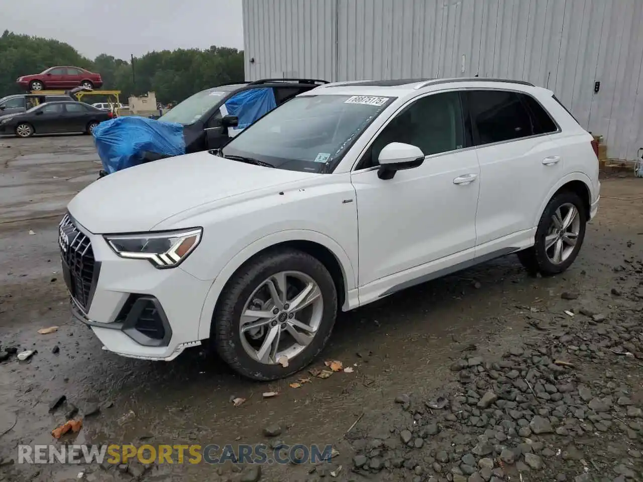 1 Photograph of a damaged car WA1DECF3XP1124233 AUDI Q3 2023