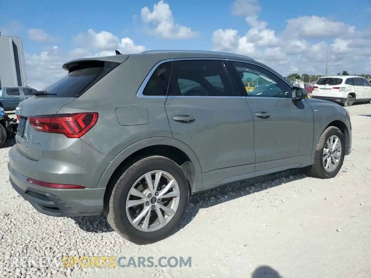 3 Photograph of a damaged car WA1DECF3XP1125320 AUDI Q3 2023