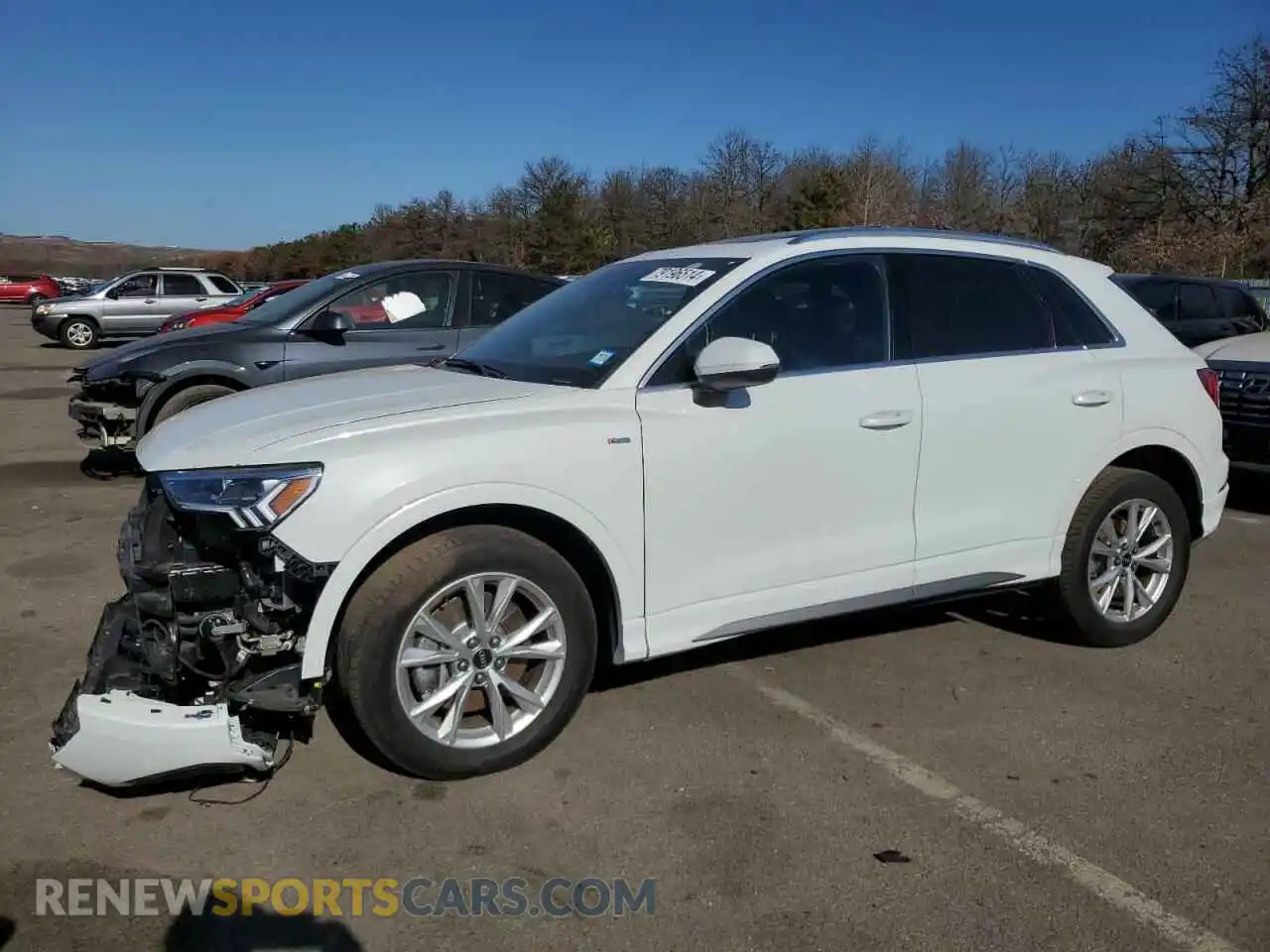1 Photograph of a damaged car WA1DECF3XP1130372 AUDI Q3 2023