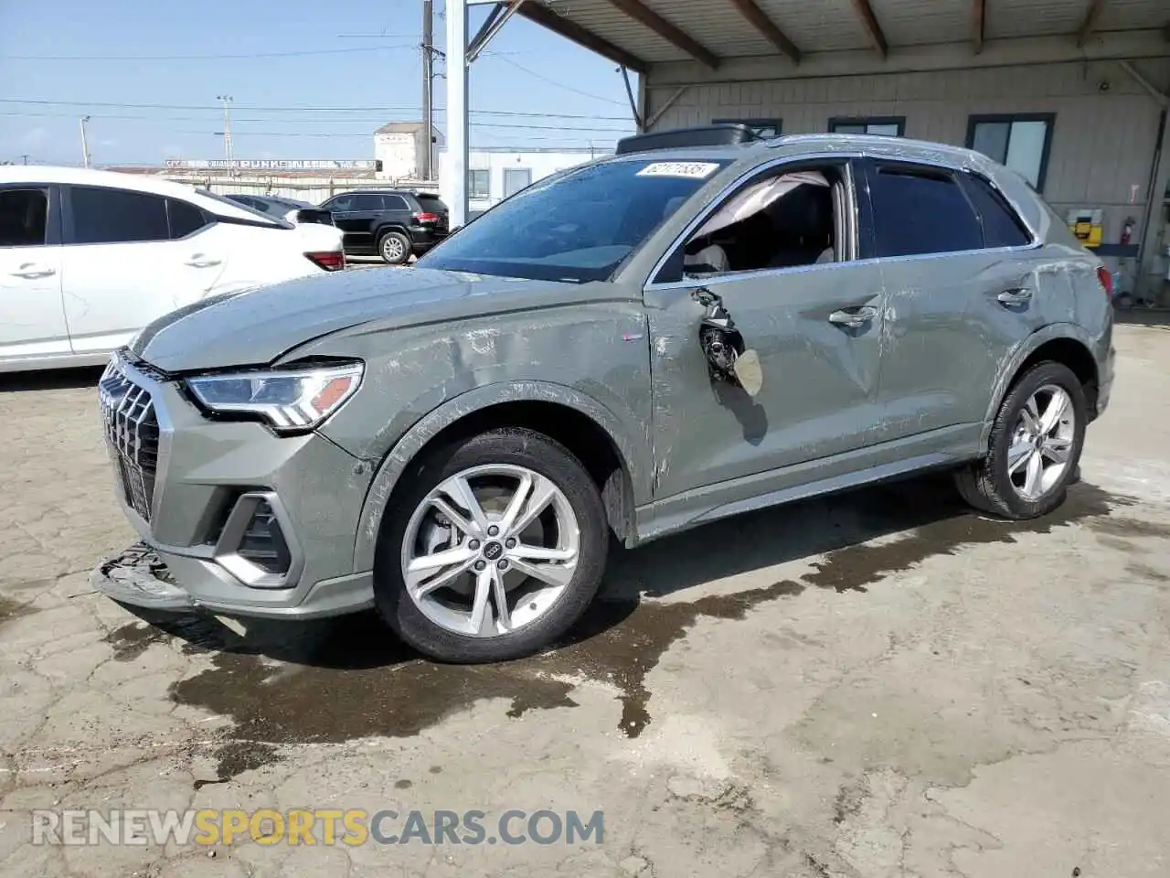 1 Photograph of a damaged car WA1EECF34P1145101 AUDI Q3 2023