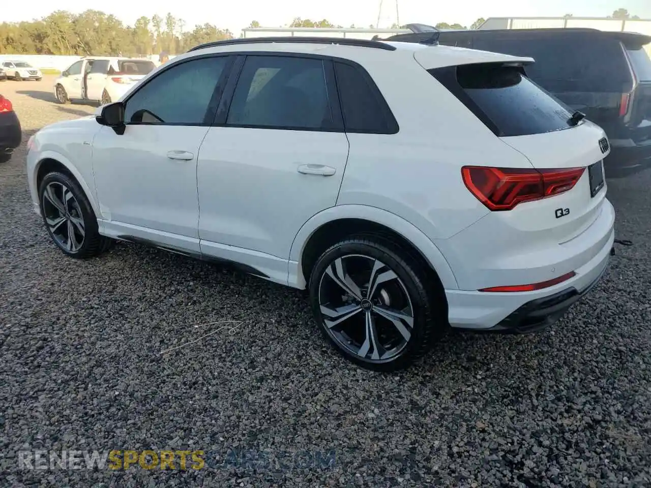 2 Photograph of a damaged car WA1EECF37P1121987 AUDI Q3 2023