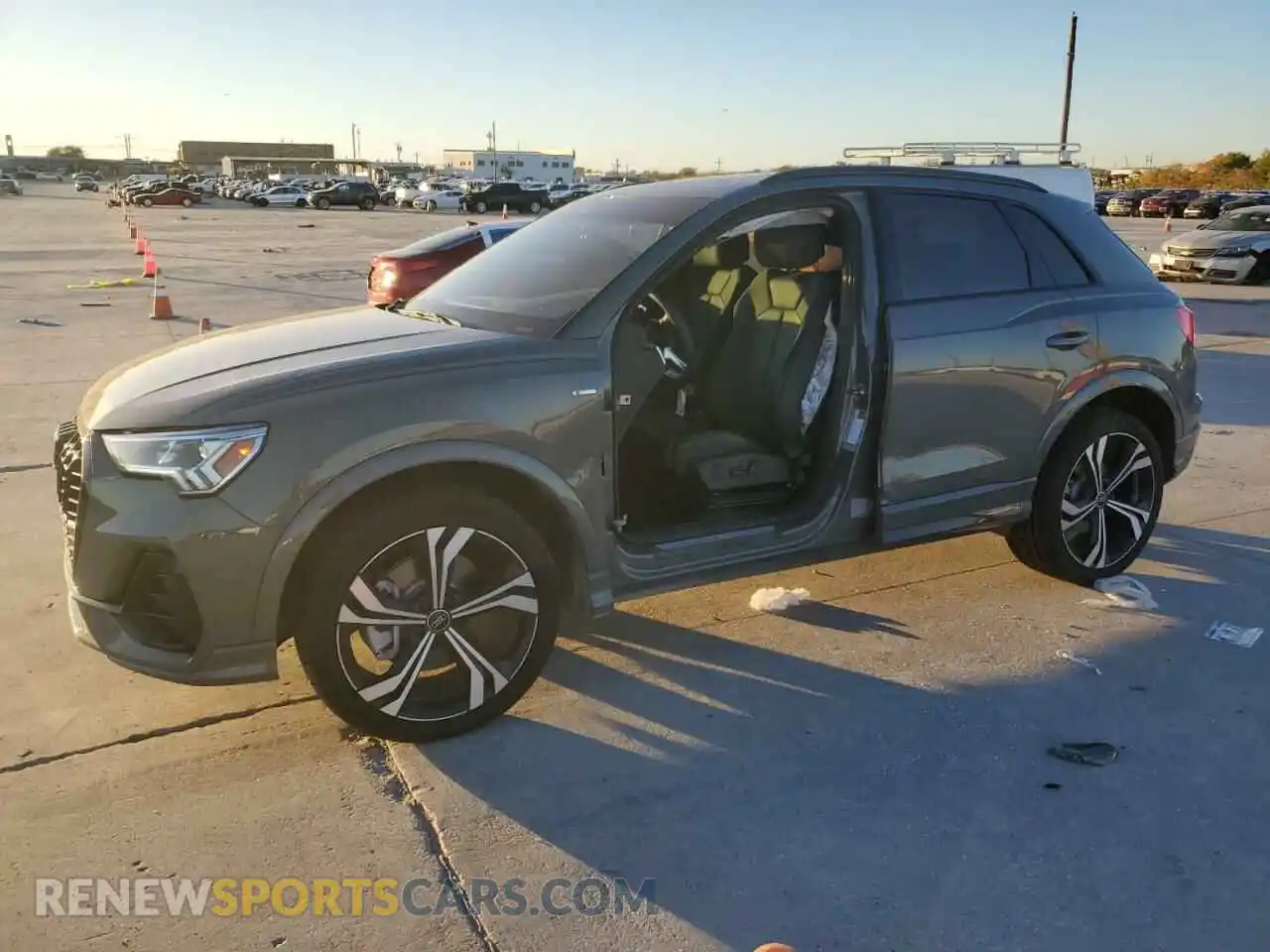 1 Photograph of a damaged car WA1EECF38P1115583 AUDI Q3 2023