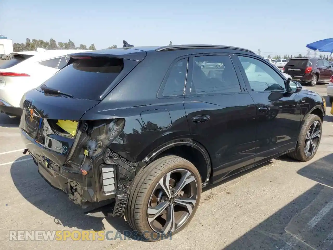 3 Photograph of a damaged car WA1EECF39P1138273 AUDI Q3 2023