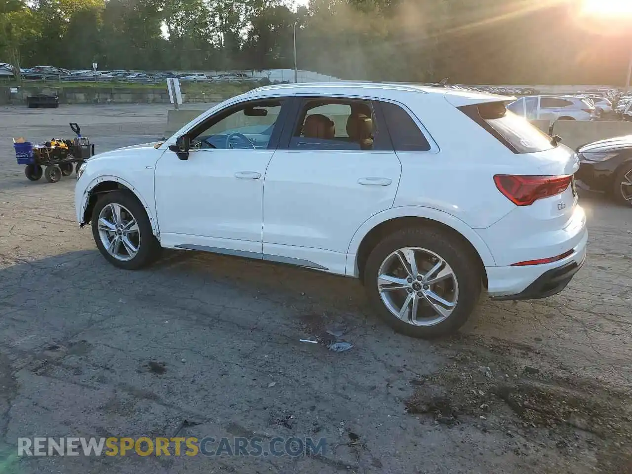 2 Photograph of a damaged car WA1DECF30R1088622 AUDI Q3 2024