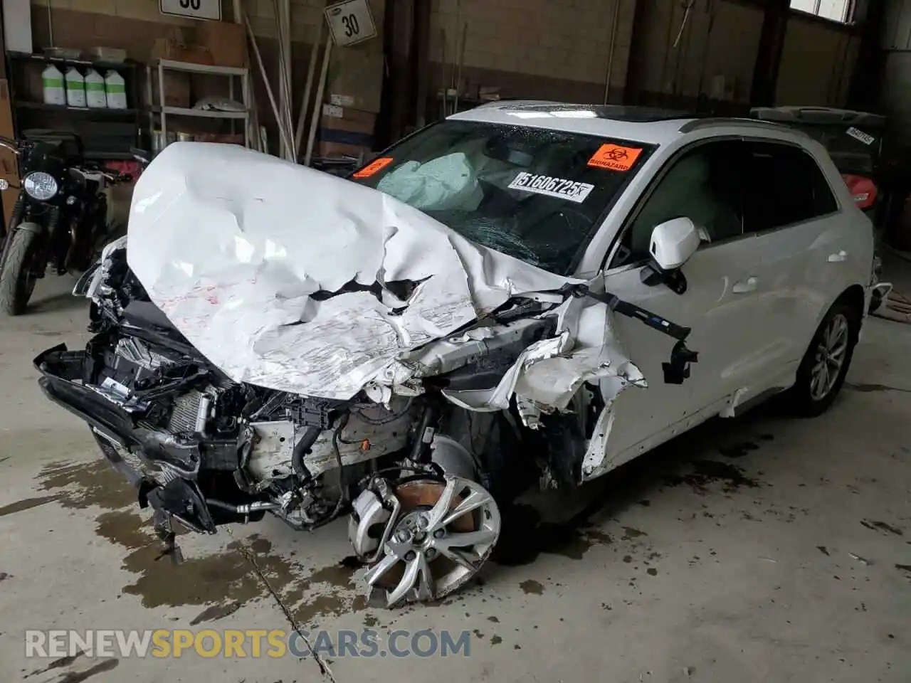 1 Photograph of a damaged car WA1DECF30R1096767 AUDI Q3 2024