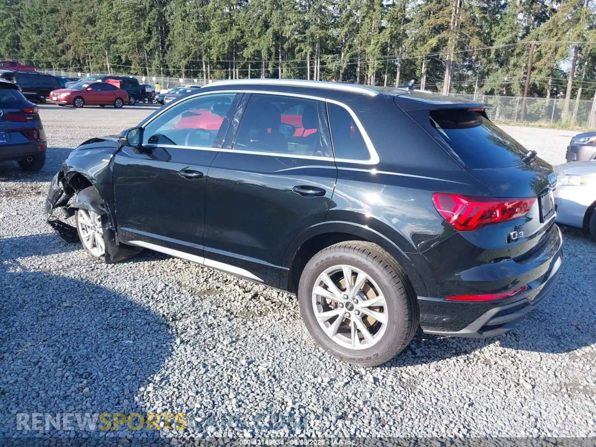3 Photograph of a damaged car WA1DECF30R1104057 AUDI Q3 2024