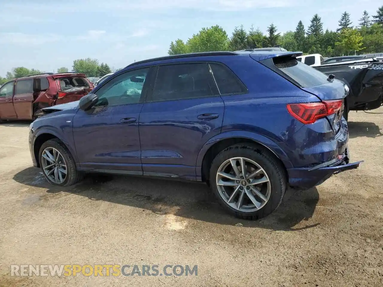 2 Photograph of a damaged car WA1DECF31R1034715 AUDI Q3 2024