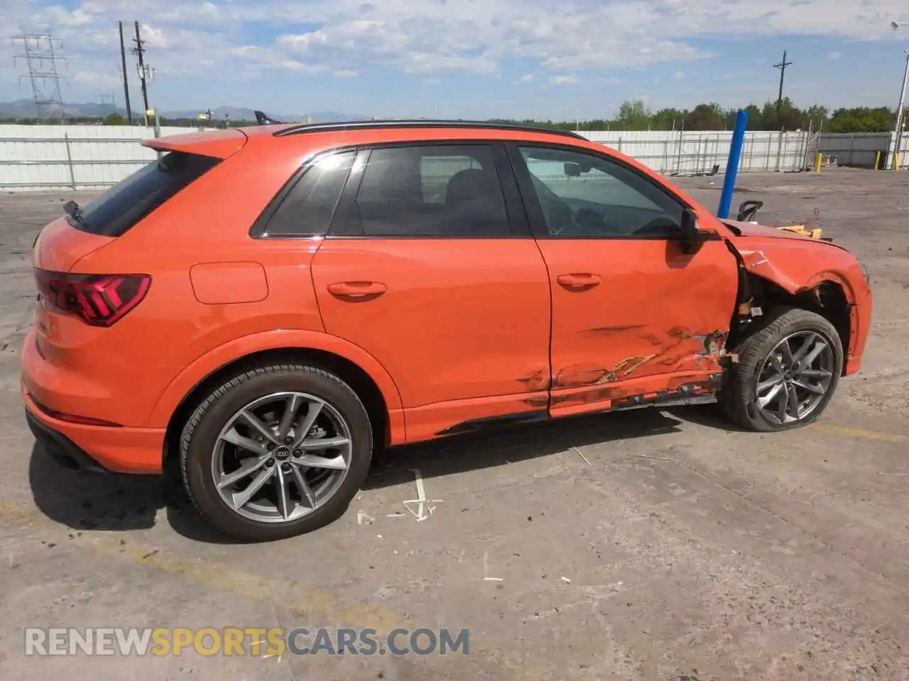 3 Photograph of a damaged car WA1DECF31R1129811 AUDI Q3 2024