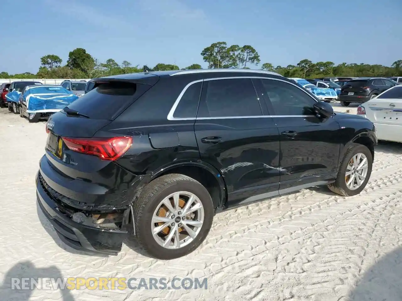 3 Photograph of a damaged car WA1DECF32R1023321 AUDI Q3 2024
