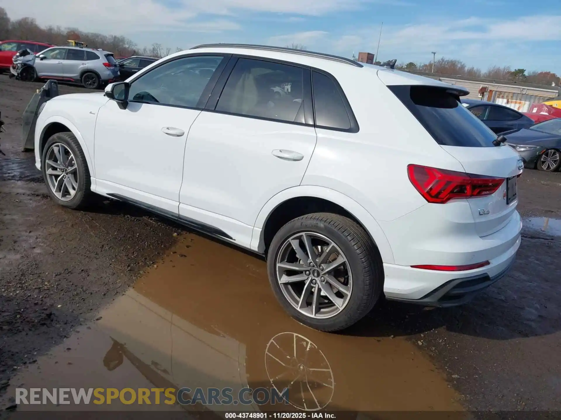 3 Photograph of a damaged car WA1DECF33R1189007 AUDI Q3 2024