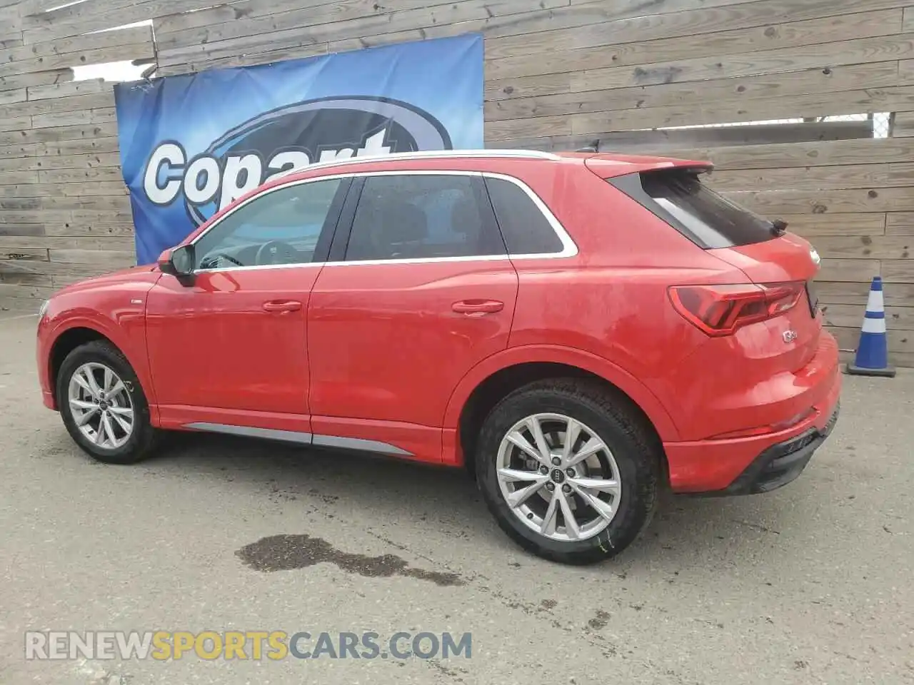 2 Photograph of a damaged car WA1DECF34R1054392 AUDI Q3 2024