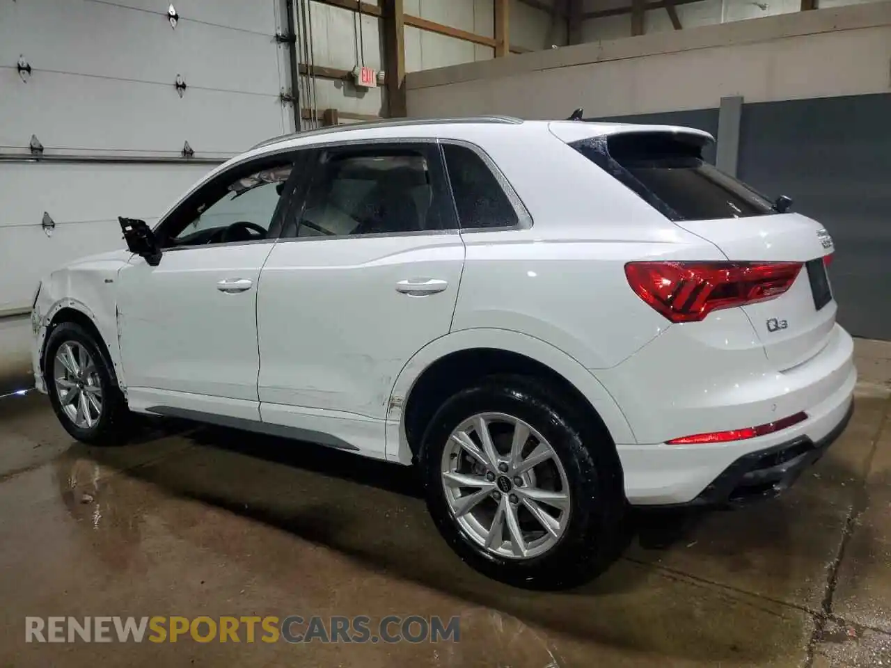 2 Photograph of a damaged car WA1DECF34R1126658 AUDI Q3 2024