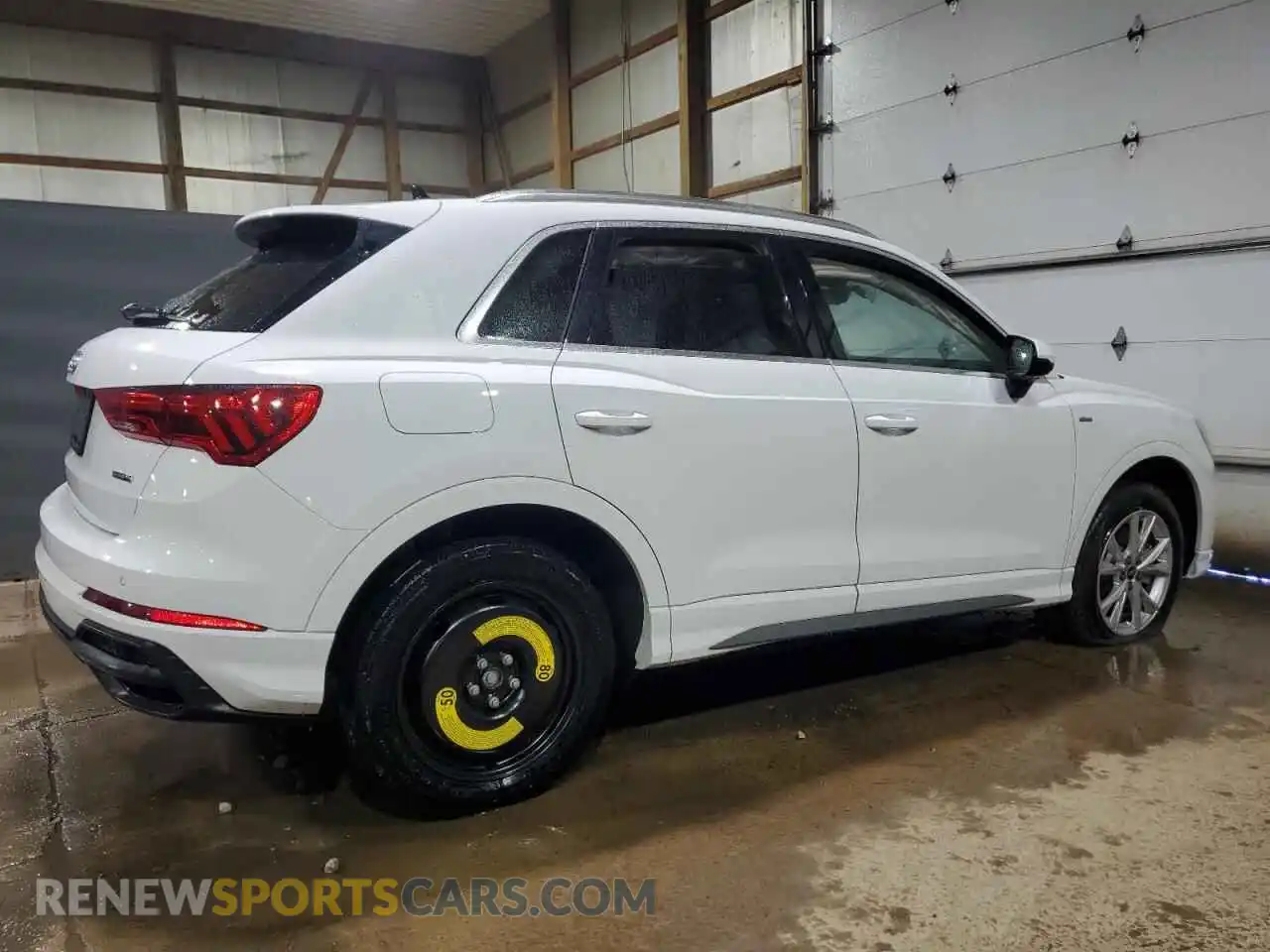 3 Photograph of a damaged car WA1DECF34R1126658 AUDI Q3 2024