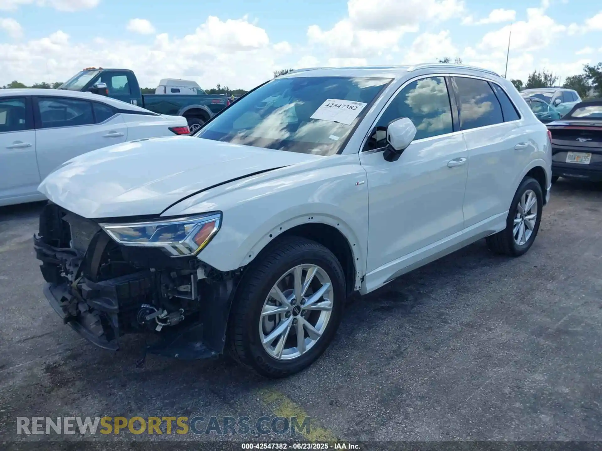 2 Photograph of a damaged car WA1DECF35R1033938 AUDI Q3 2024