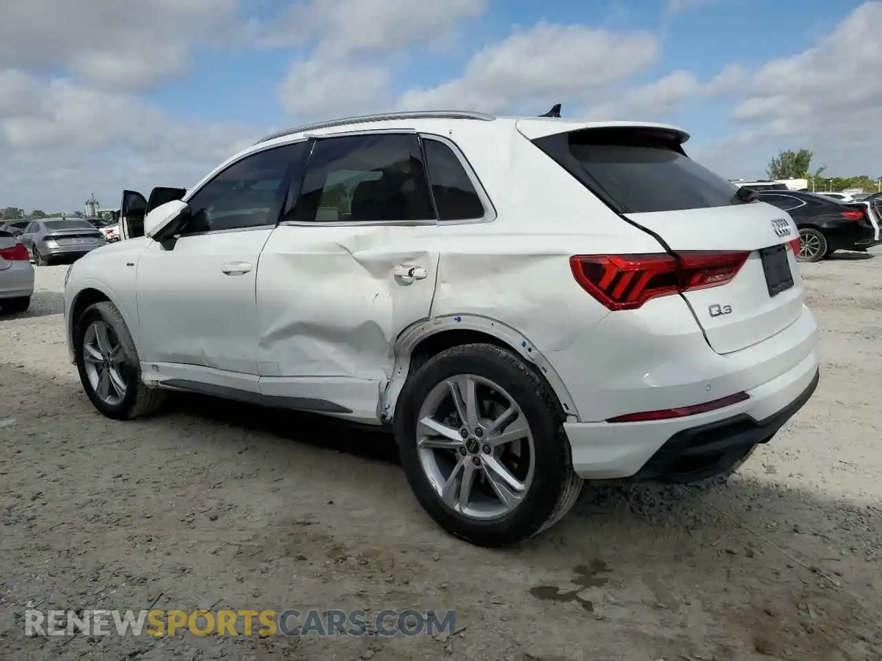 2 Photograph of a damaged car WA1DECF36R1073235 AUDI Q3 2024
