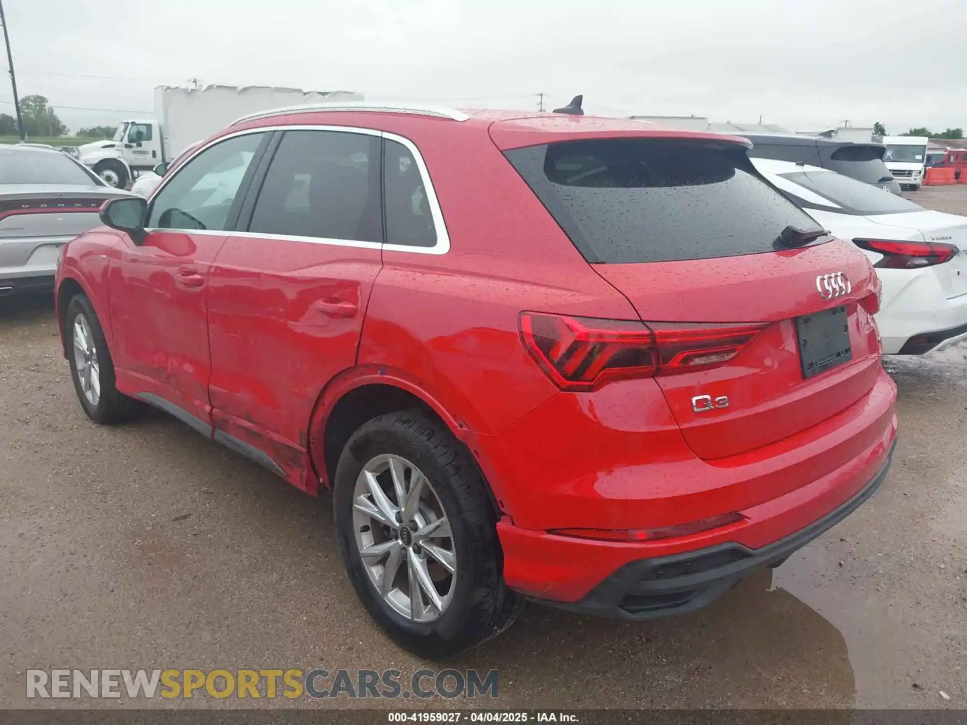 3 Photograph of a damaged car WA1DECF36R1126631 AUDI Q3 2024