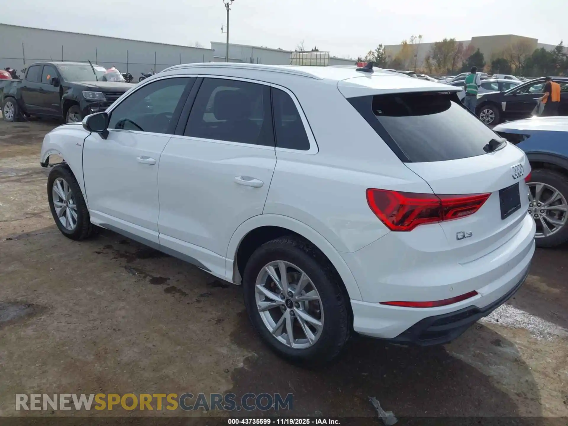 3 fotografías del automóvil dañado WA1DECF37R1084843 AUDI Q3 2024