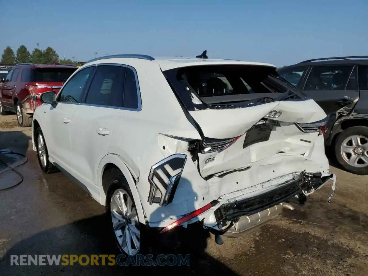 2 Photograph of a damaged car WA1DECF39R1028256 AUDI Q3 2024