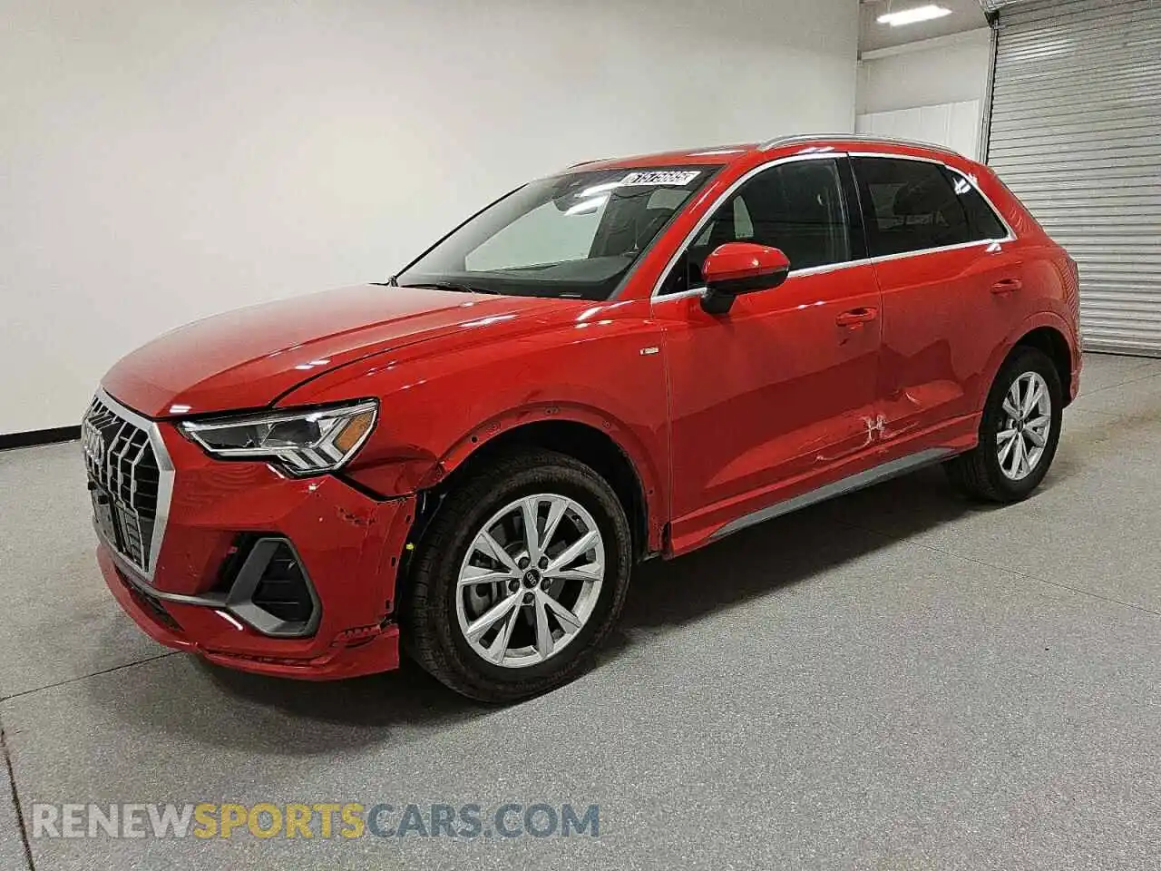 1 Photograph of a damaged car WA1DECF39R1035272 AUDI Q3 2024