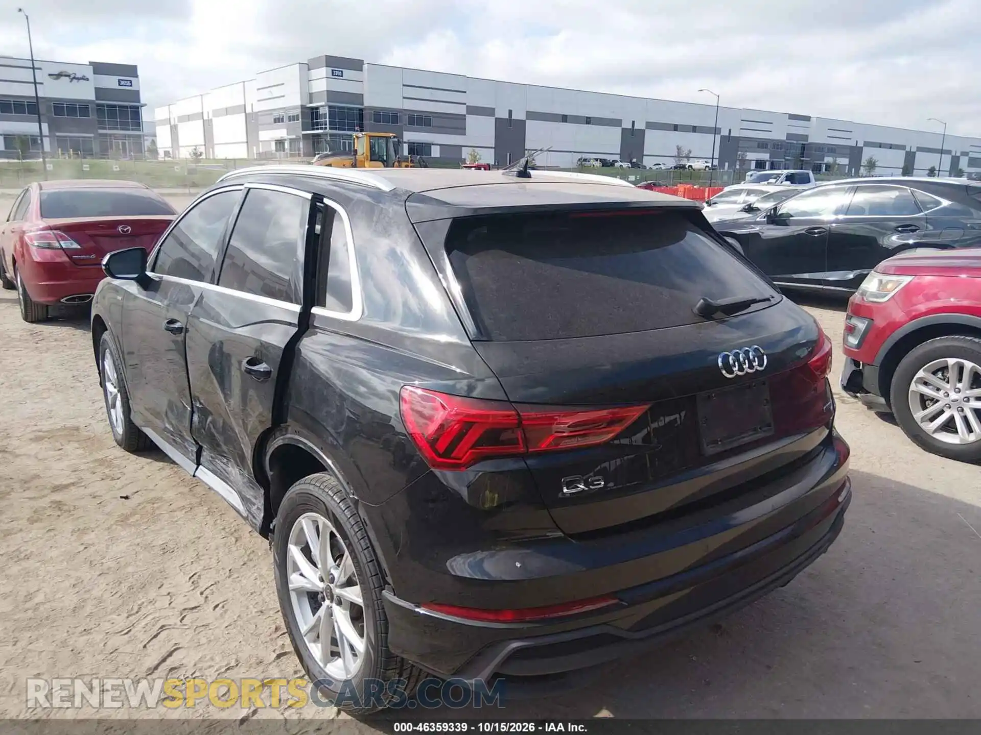 3 Photograph of a damaged car WA1DECF39R1043078 AUDI Q3 2024