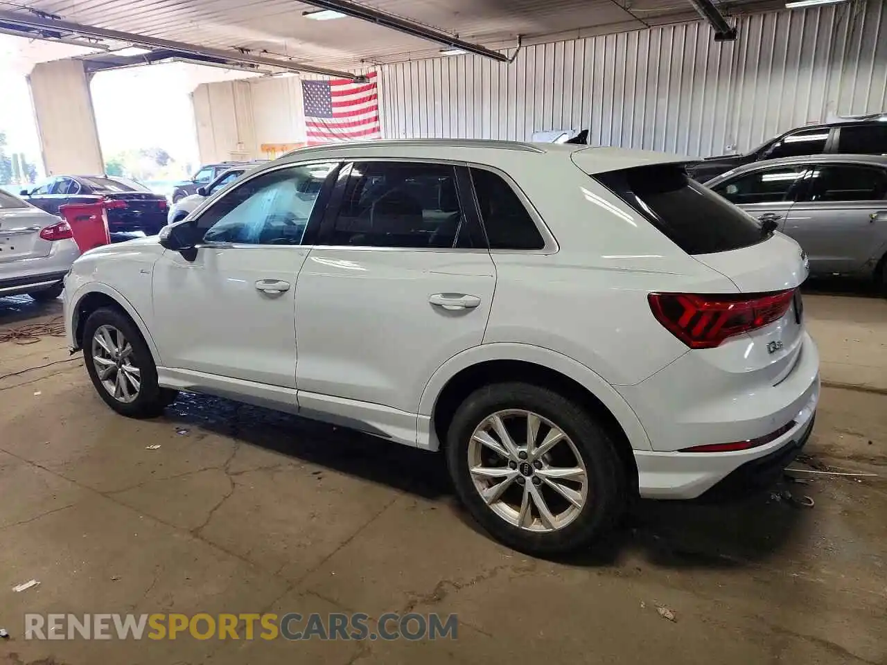 2 fotografías del automóvil dañado WA1DECF39R1123562 AUDI Q3 2024