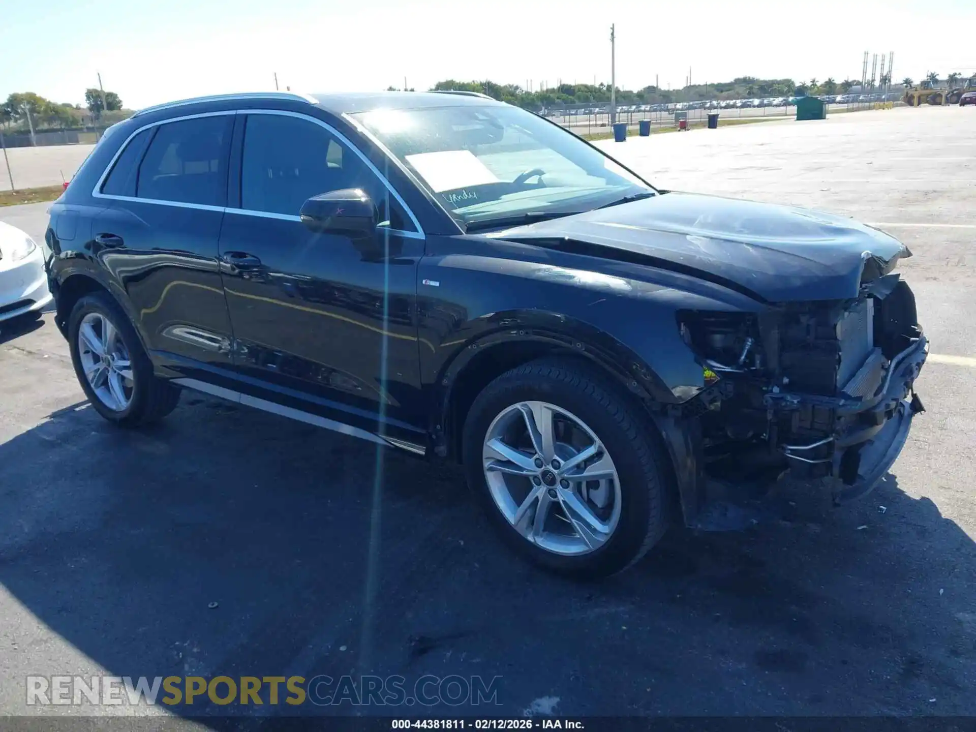 1 Photograph of a damaged car WA1DECF39R1130463 AUDI Q3 2024
