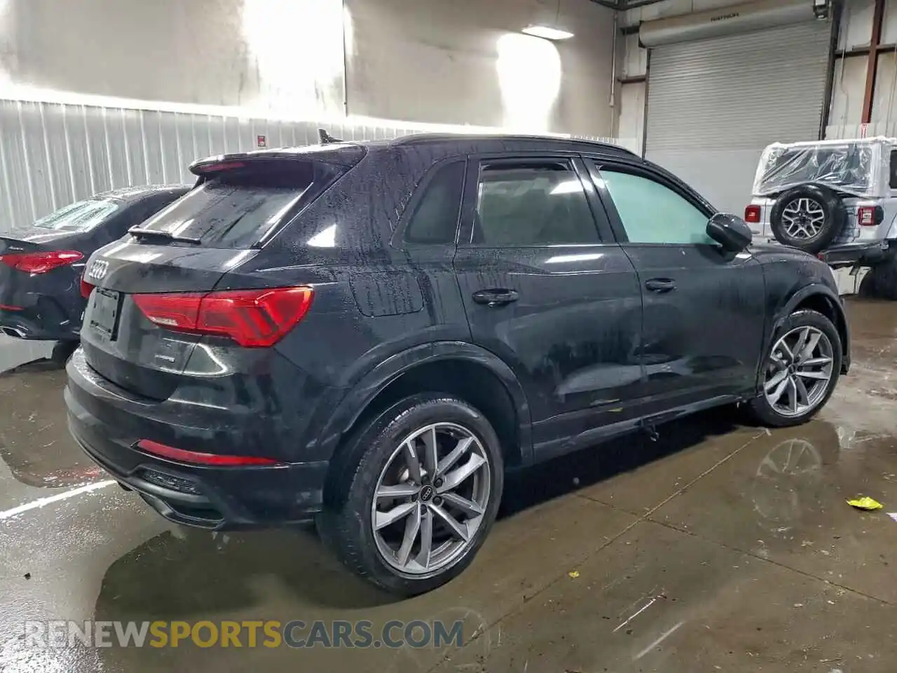3 Photograph of a damaged car WA1DECF3XR1029464 AUDI Q3 2024