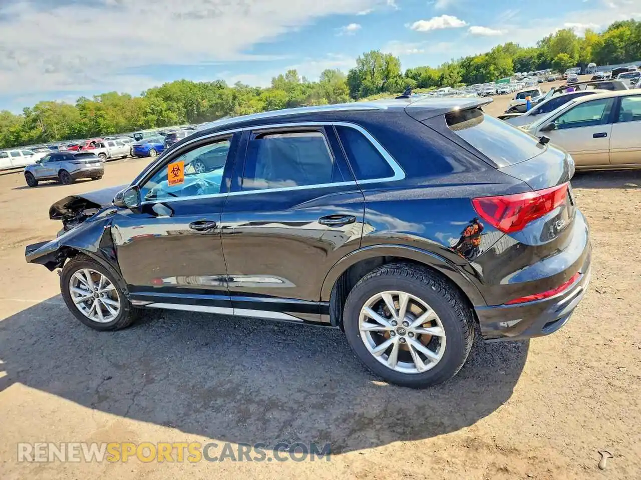 2 fotografías del automóvil dañado WA1DECF3XR1107404 AUDI Q3 2024