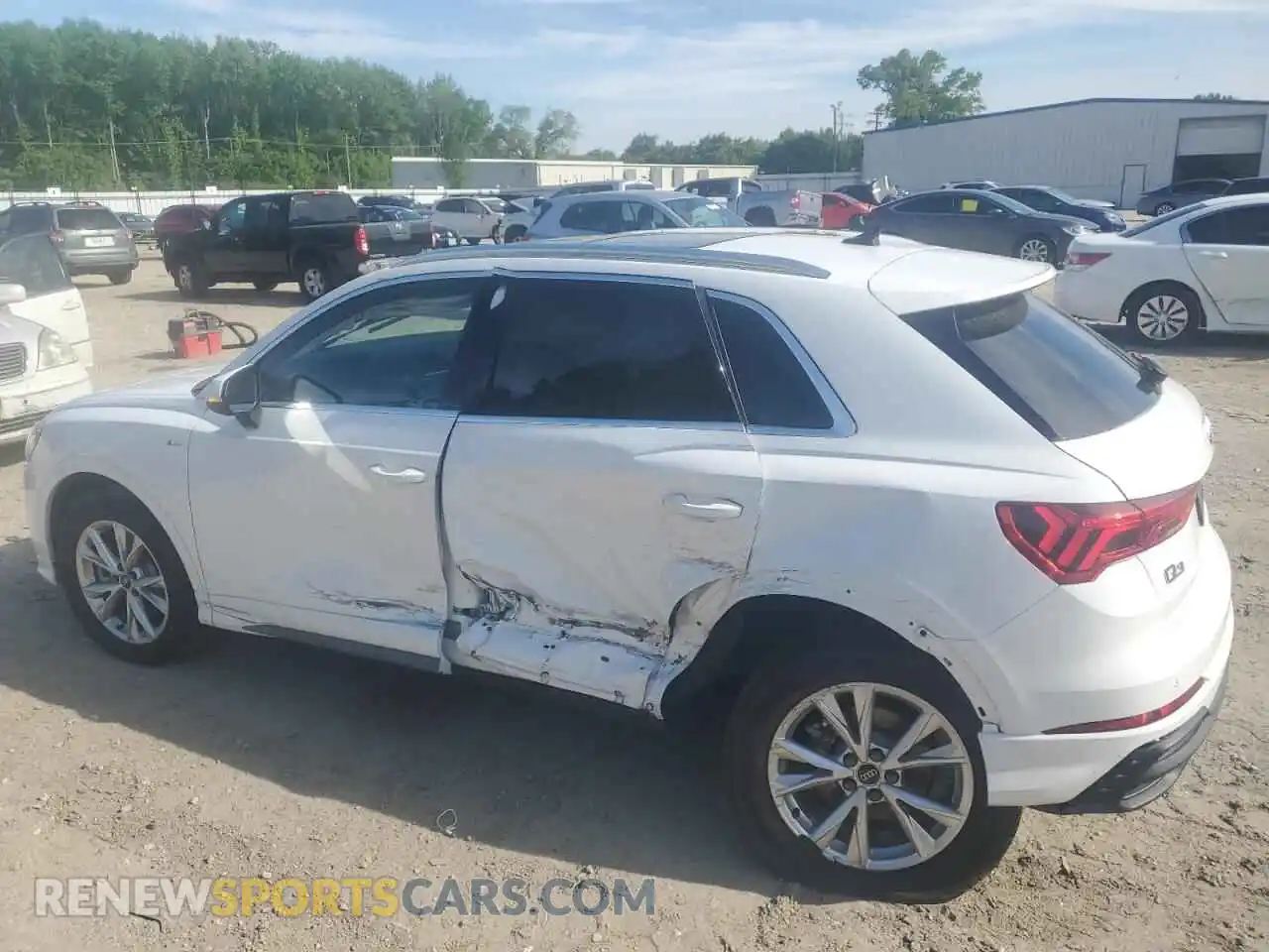 2 Photograph of a damaged car WA1DECF3XR1165755 AUDI Q3 2024