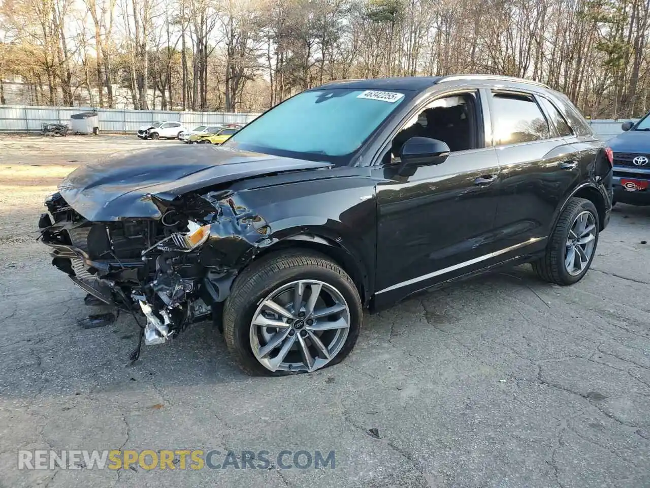 1 Photograph of a damaged car WA1EECF30R1112003 AUDI Q3 2024