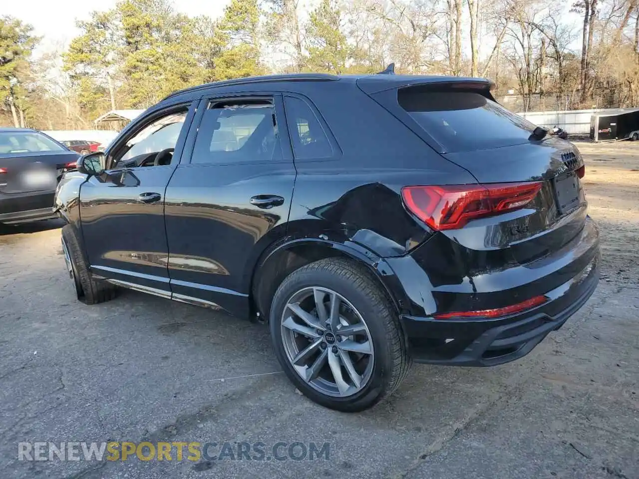 2 Photograph of a damaged car WA1EECF30R1112003 AUDI Q3 2024