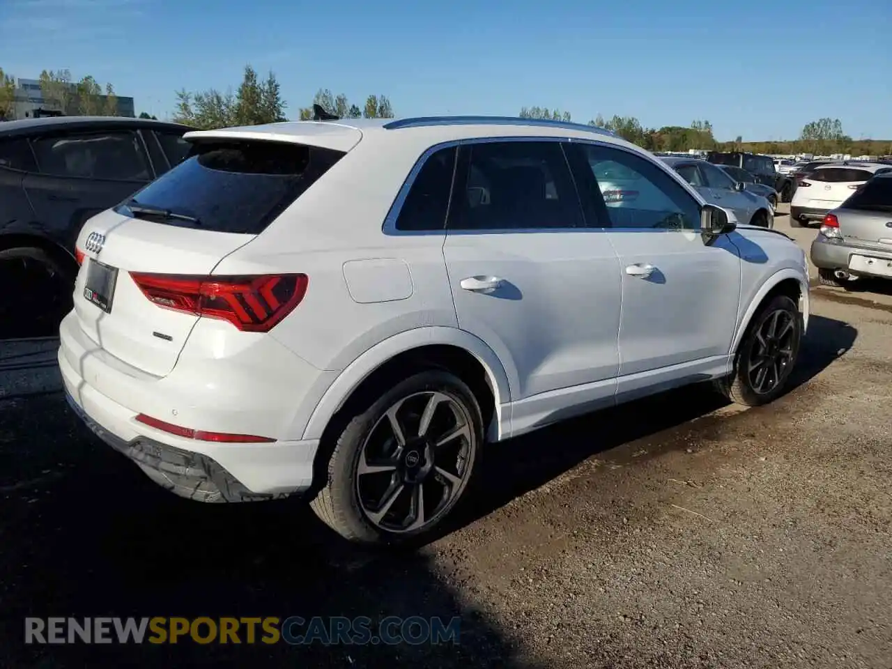 3 Photograph of a damaged car WA1EECF32R1128834 AUDI Q3 2024