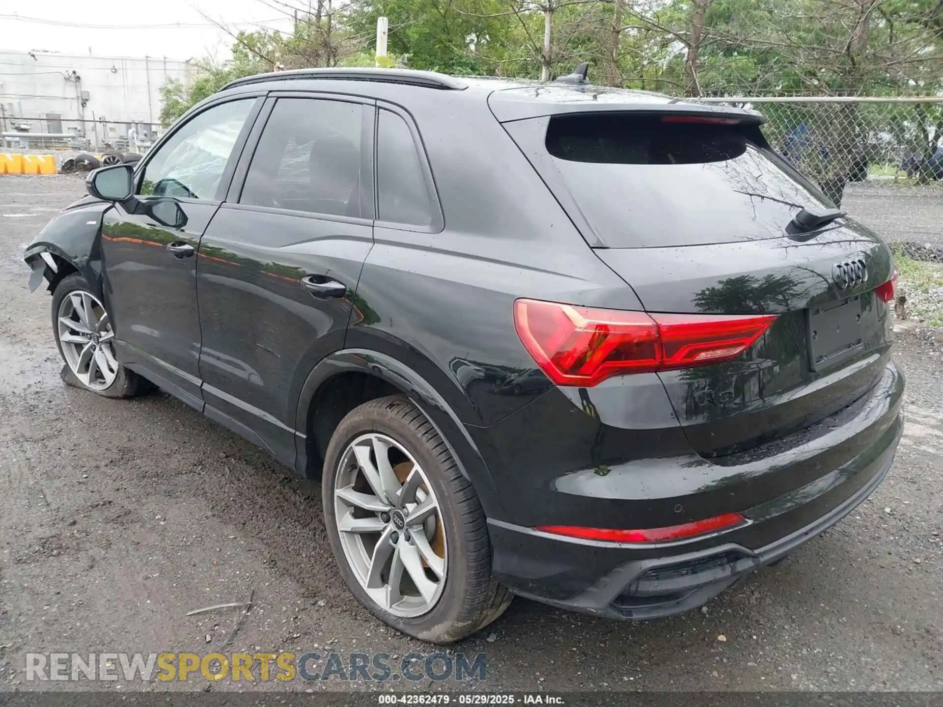 3 fotografías del automóvil dañado WA1EECF32R1208618 AUDI Q3 2024