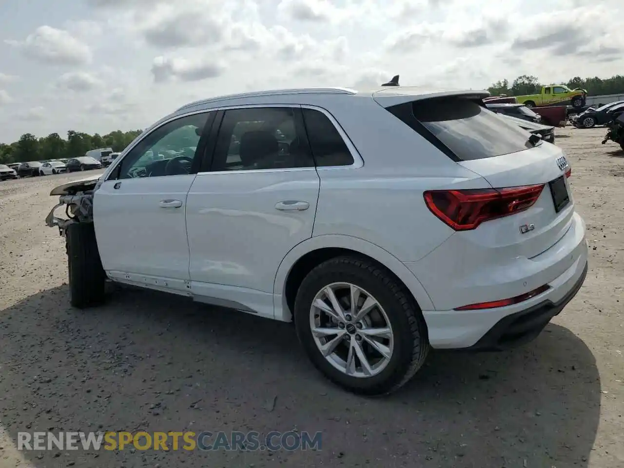 2 Photograph of a damaged car WA1EECF33R1042013 AUDI Q3 2024