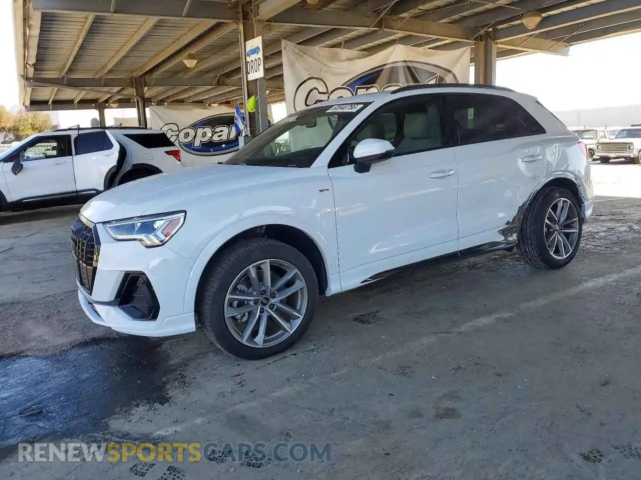 1 Photograph of a damaged car WA1EECF33R1106213 AUDI Q3 2024