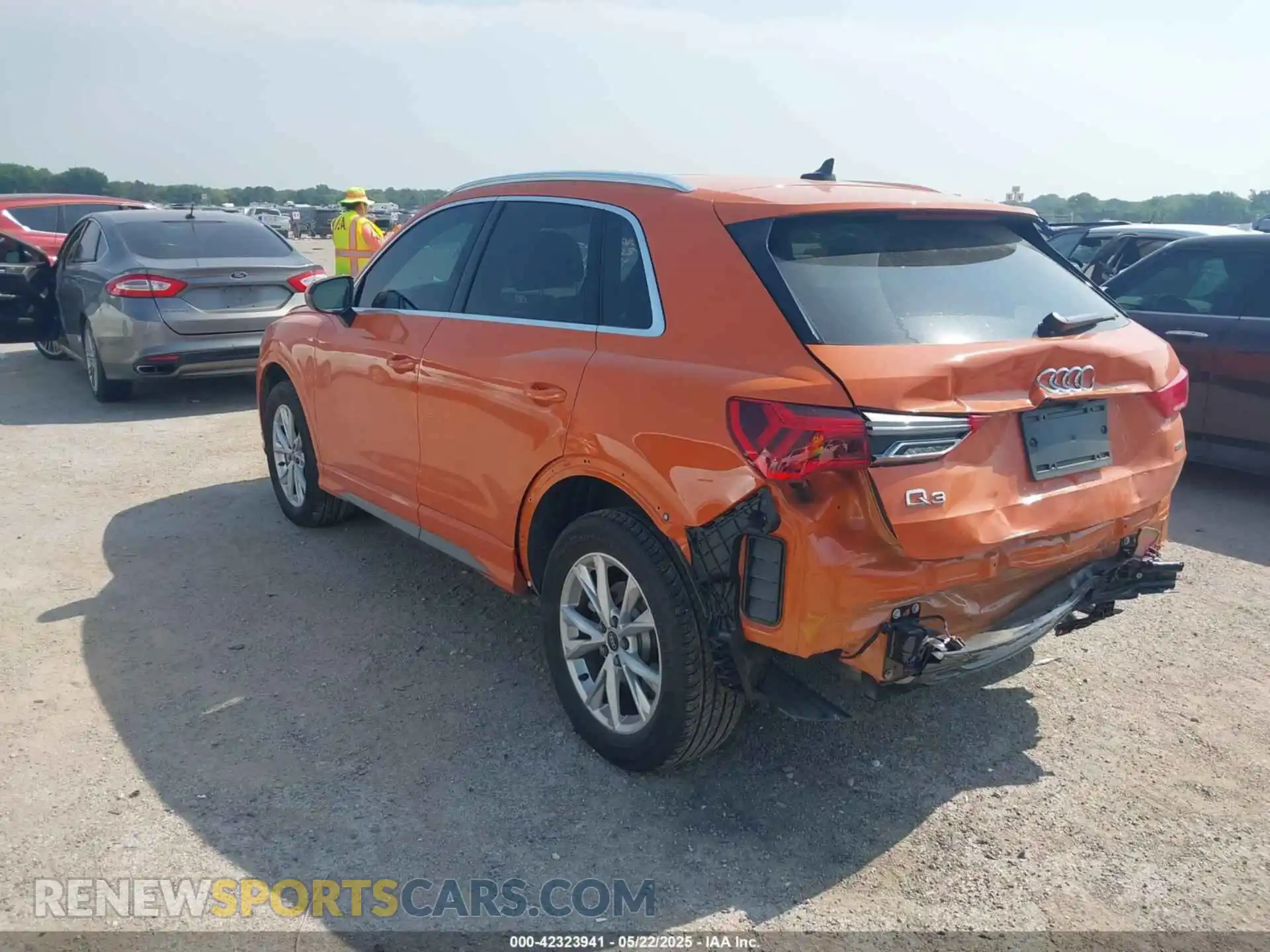 3 Photograph of a damaged car WA1EECF36R1092050 AUDI Q3 2024