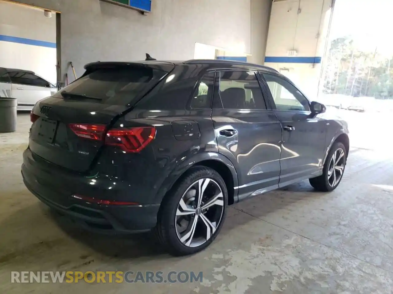 3 Photograph of a damaged car WA1EECF36R1138444 AUDI Q3 2024