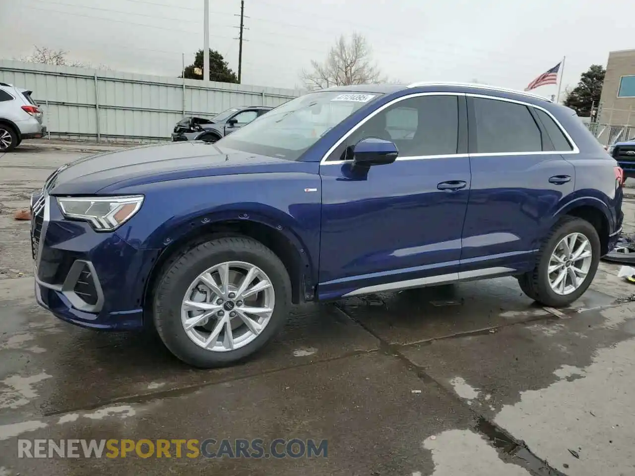 1 Photograph of a damaged car WA1EECF38R1019391 AUDI Q3 2024