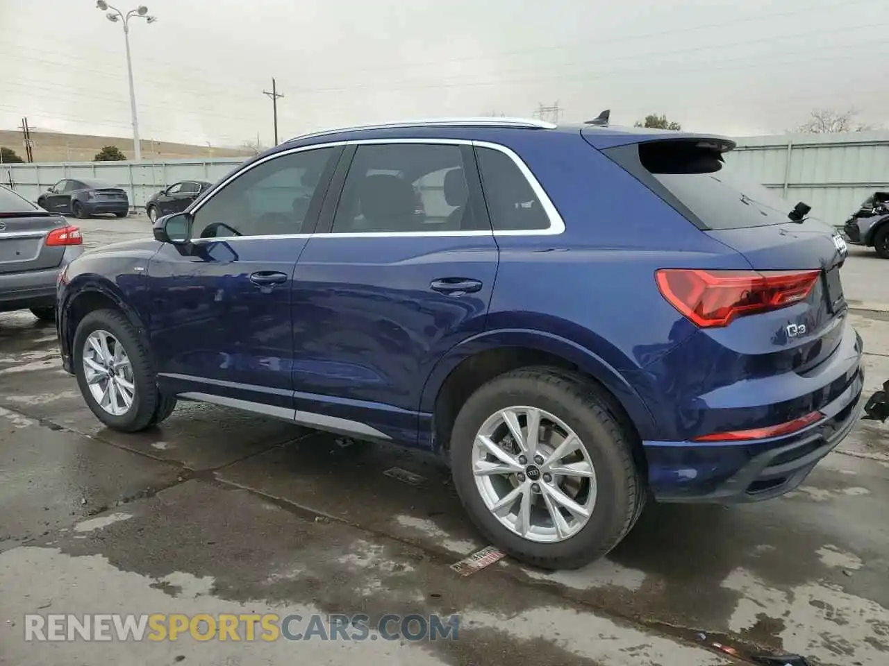 2 Photograph of a damaged car WA1EECF38R1019391 AUDI Q3 2024