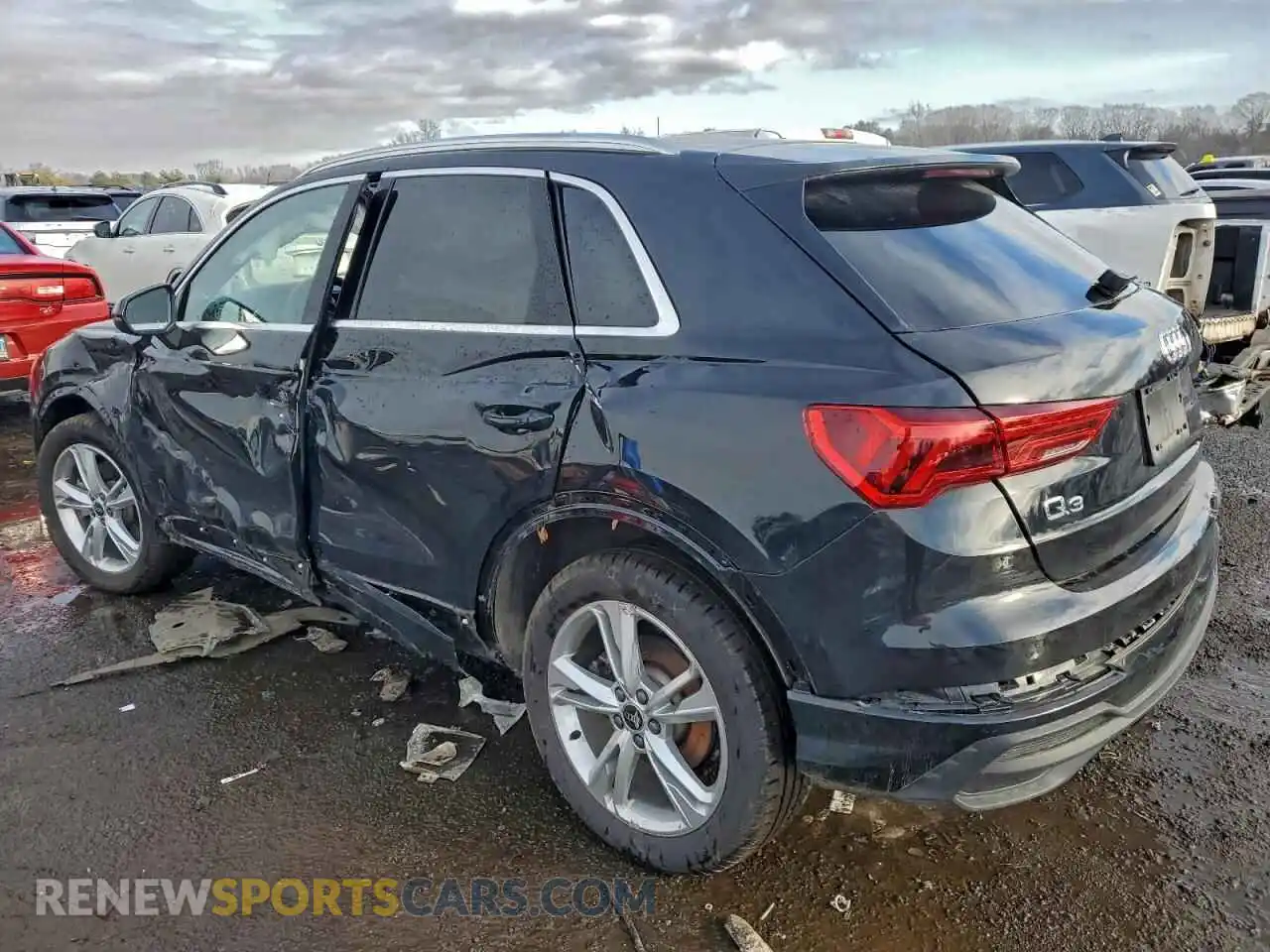 2 Photograph of a damaged car WA1EECF38R1168951 AUDI Q3 2024