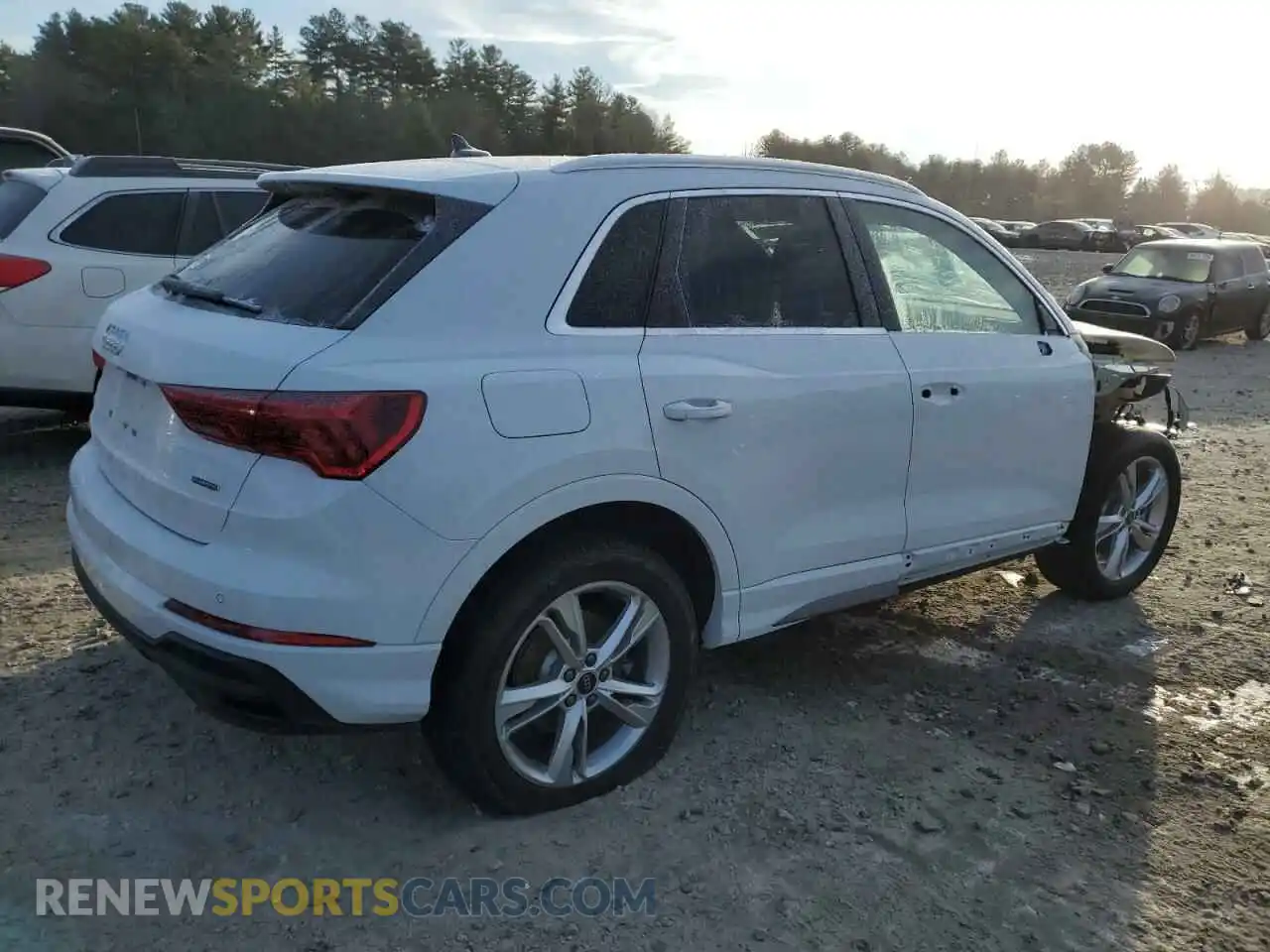 3 Photograph of a damaged car WA1EECF38R1179027 AUDI Q3 2024