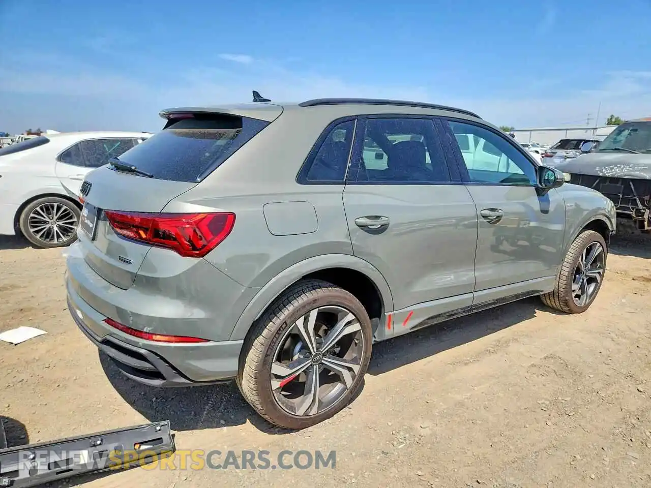 3 fotografías del automóvil dañado WA1EECF39R1021618 AUDI Q3 2024